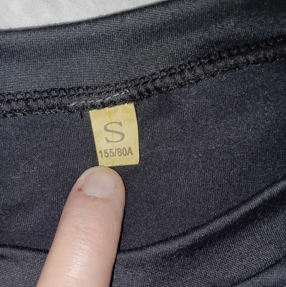 Women's shirt - Picture 3 of 3